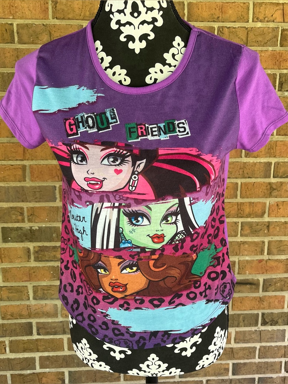 Monster High Baby Tee Purple Ghoul Friends Graphic Tee Kids 14/16 Women's Small